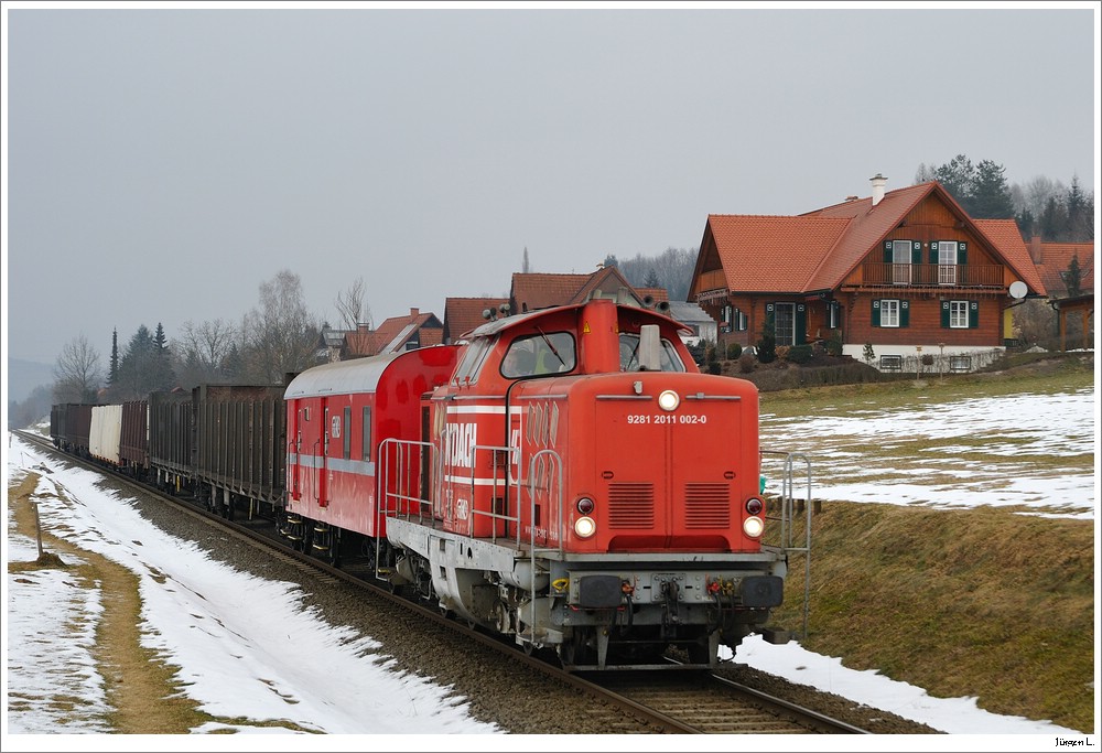 2011.002 mit einem GZ in der Trasse der S61/8563; Kresbach, 5.1.2011