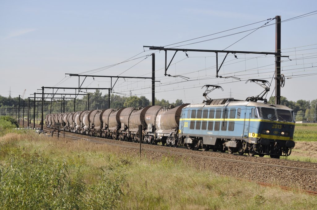 2013 legt sich am 08.09.2012 in die Kurve auf der Schleife von Ekeren.