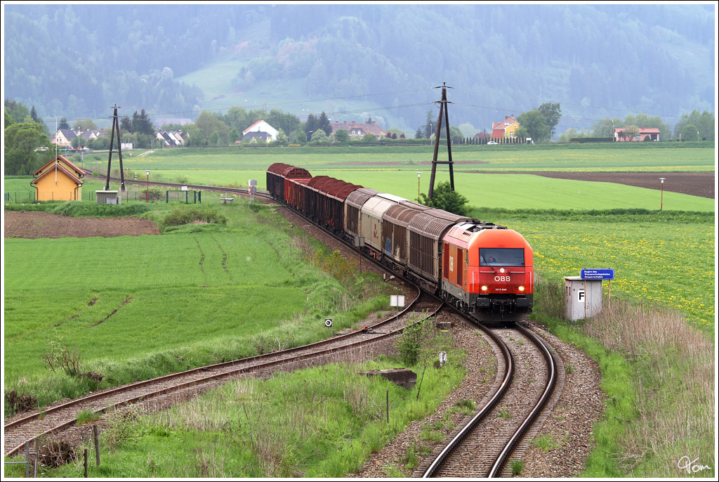 2016 049 mit Gterzug 63515 von Pls nach Knittelfeld. 
Fohnsdorf 10.5.2013