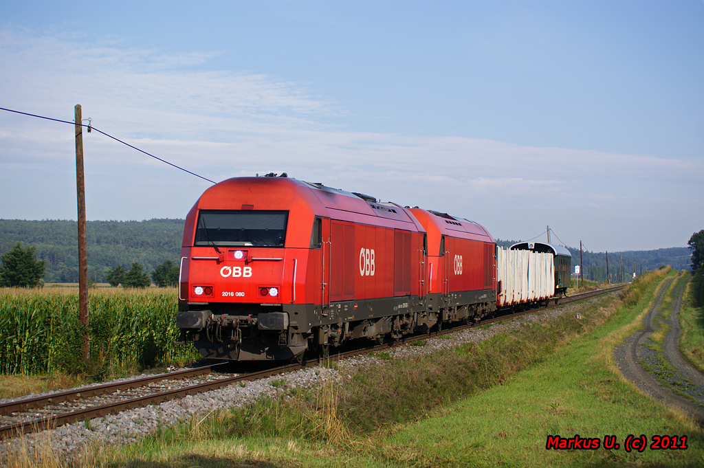 2016 080 & 017 fahren mit VG77114 von Friedberg nach Oberwart. Riedlingsdorf, 27.07.2011