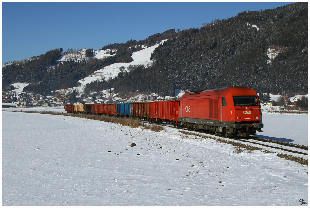 2016 085 mit Leerzug 63509 von Pls nach Knittelfeld. 
Sillweg 18.1.2012