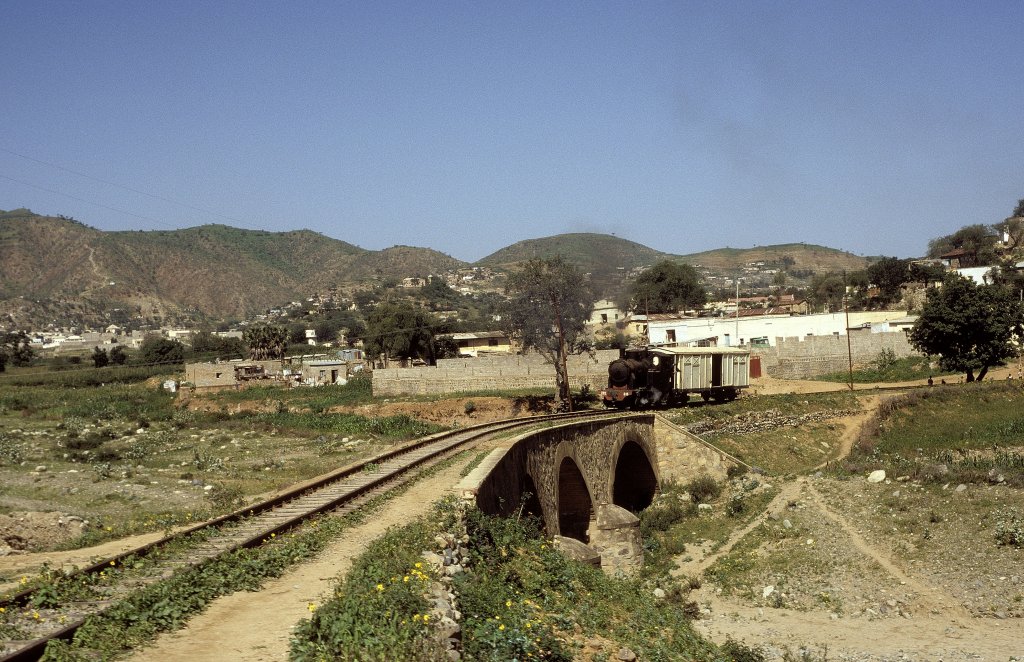 202 010  bei Ghinda  11.02.05