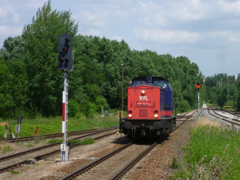 202 264-8 der WFL zusehen am 10.07.13 in Unterwellenborn.