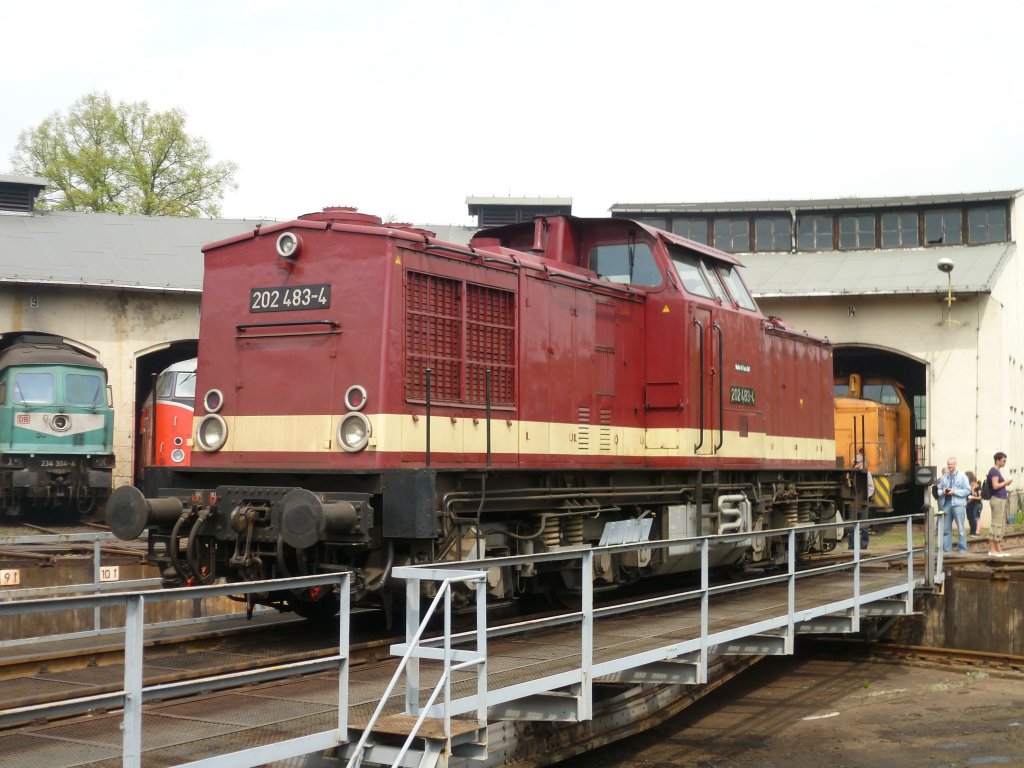 202 483-4 (WFL) prsentiert sich am 06.05.12 auf der Drehscheibe in Nossen zum BW Fest.