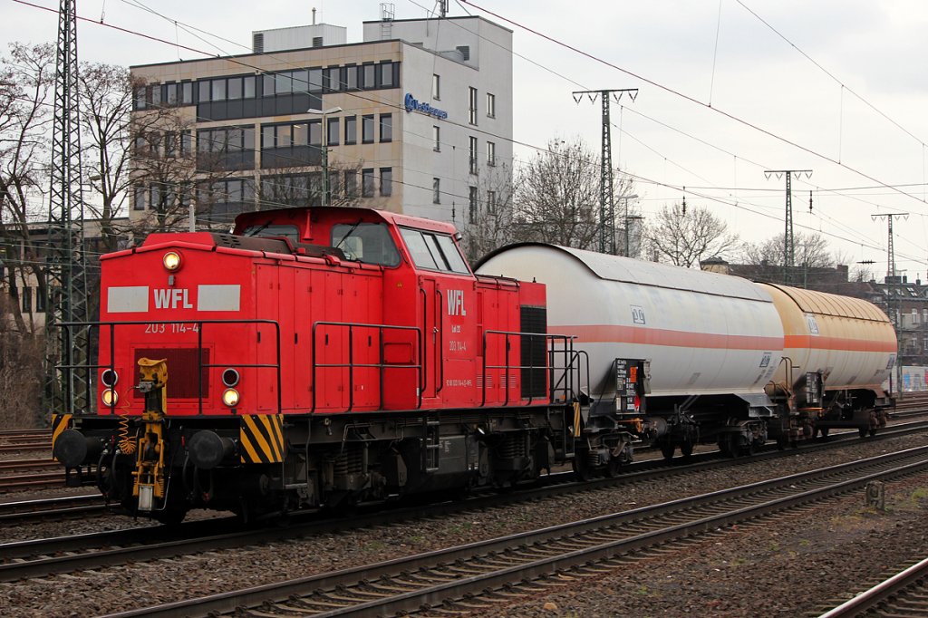 203 114-4 mit zwei KeWa in Kln West am 27.02.2012