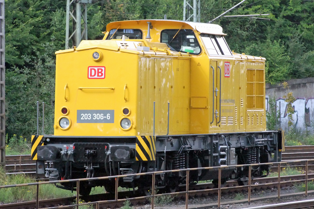 203 306-6 abgestellt in Hamburg-Harburg 4.9.2010