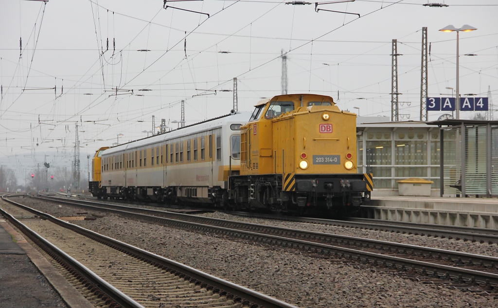 203 314-0 mit Messzug in Fahrtrichtung Sden. Aufgenommen am 28.01.2012 in Eichenberg.