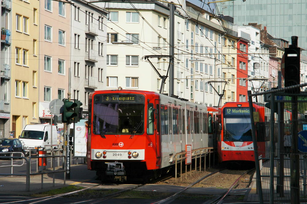2049 als umgeleitete Linie 3 an der Haltestelle Eifelstrae am 25.05.2013.