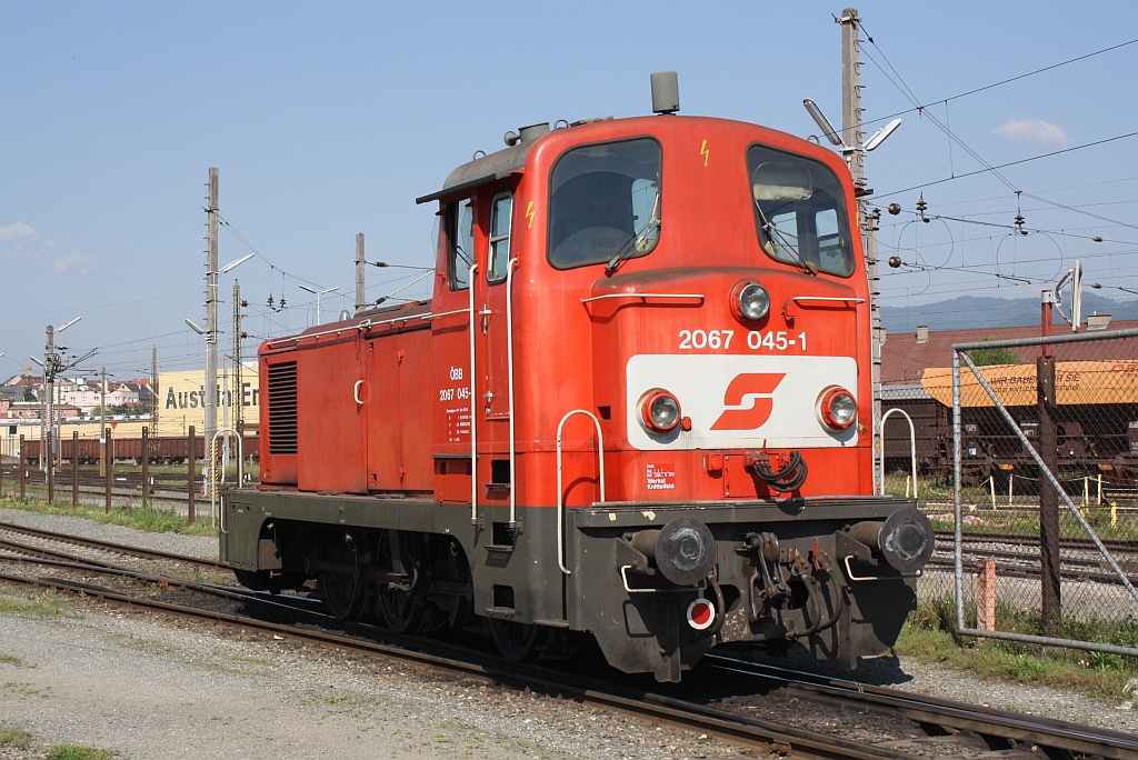 2067 045-1 am 21.Juni 2013 in Knittelfeld. 
