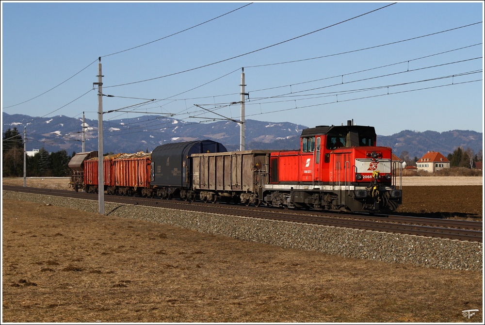2068 037 fhrt mit dem Sammler von Zeltweg nach Knittelfeld. 
Lind 7.3.2011