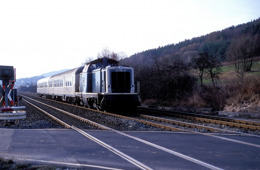 211 055  bei Hersbruck  05.03.92