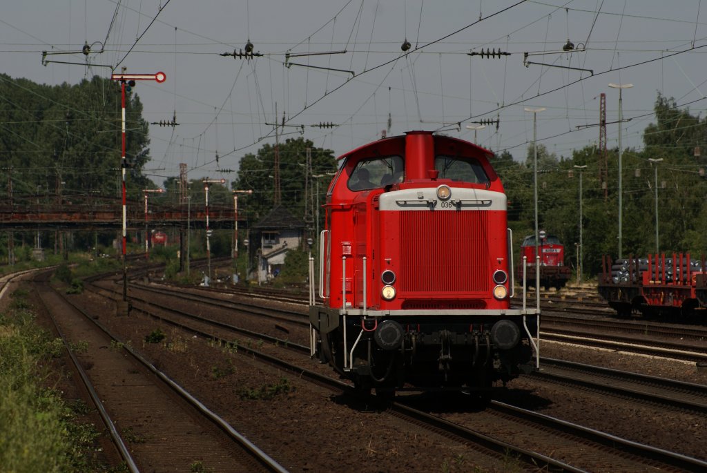 212 036-8 als Lz in Dsseldorf Rath am 20.07.2010