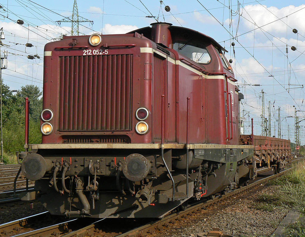 212 052-5 der EfW in Gremberg im Sommer 2010