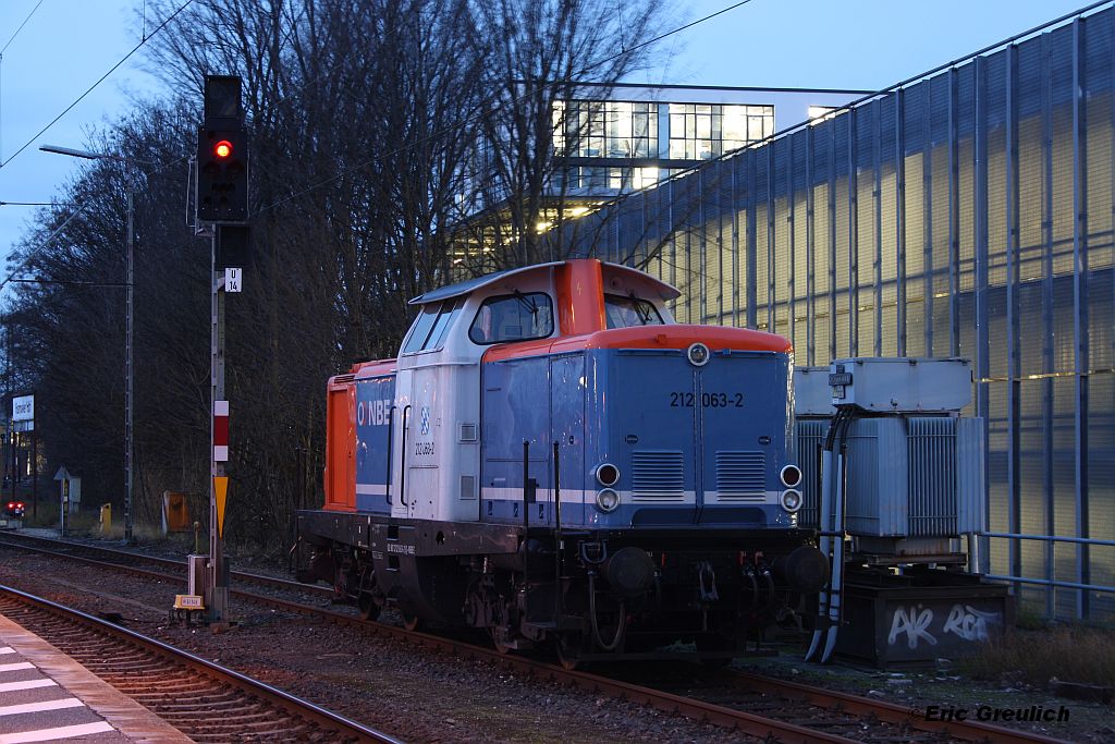 212 063 am 04.01.2012 in Hannover HBF.