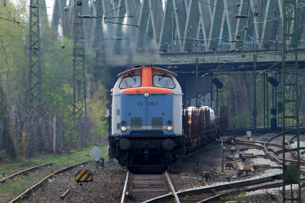 212 270-3 in Recklinghausen-Sd 17.4.2012