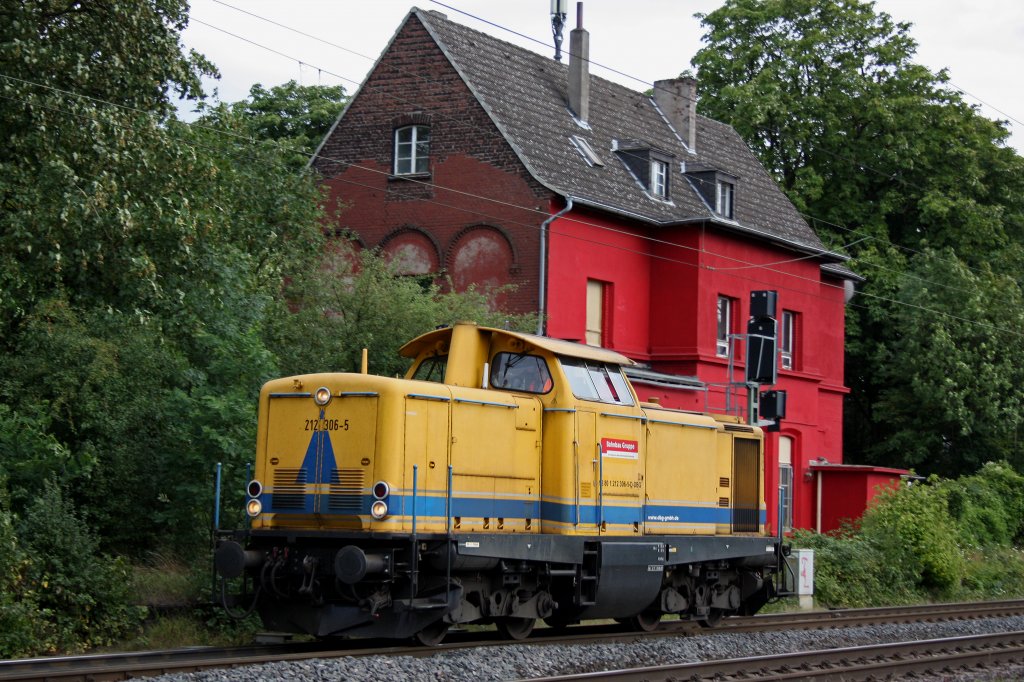 212 306 am 17.7.11 als Lz in Ratingen-Lintorf.
Gru an den Tf!