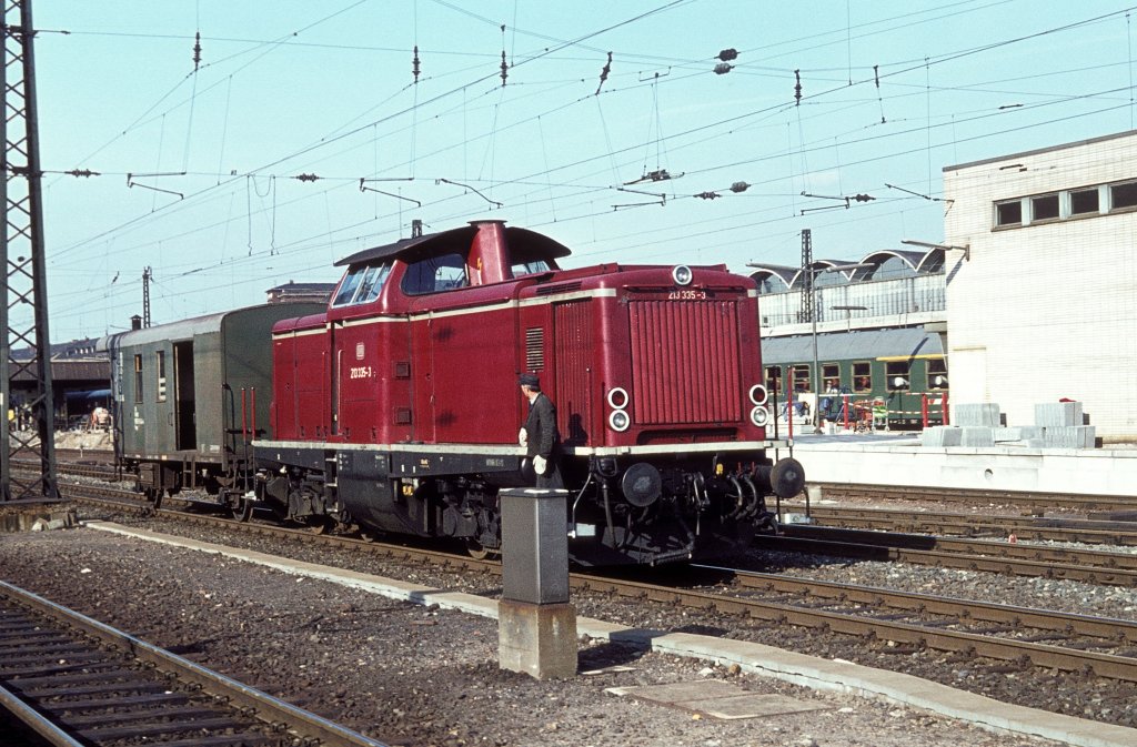 213 335  Koblenz Hbf  05.04.76