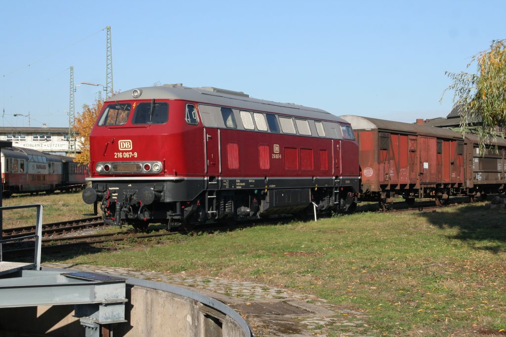 216 067-9 im DB-Museum Koblenz am 4.November 2011