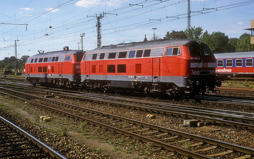 217 003 + 019  Regensburg  03.09.03