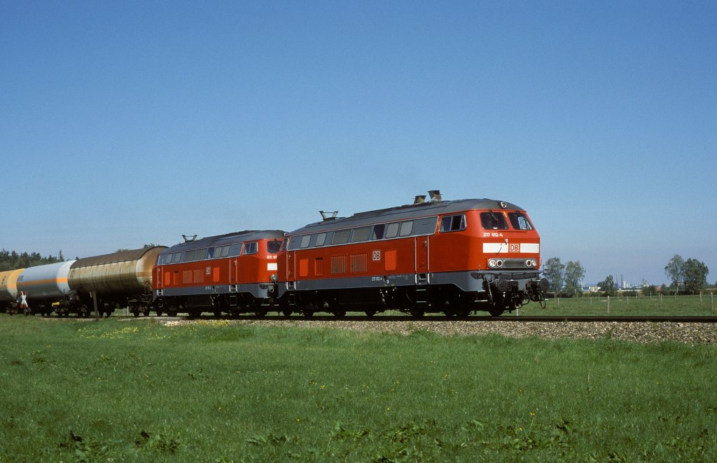 217 012 + 013  bei Burghausen  05.09.03