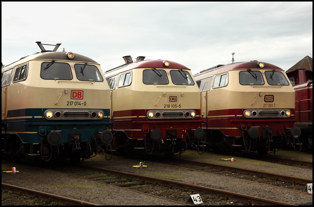 217 014, 218 105 und 218 001 in Osnabr�ck.
