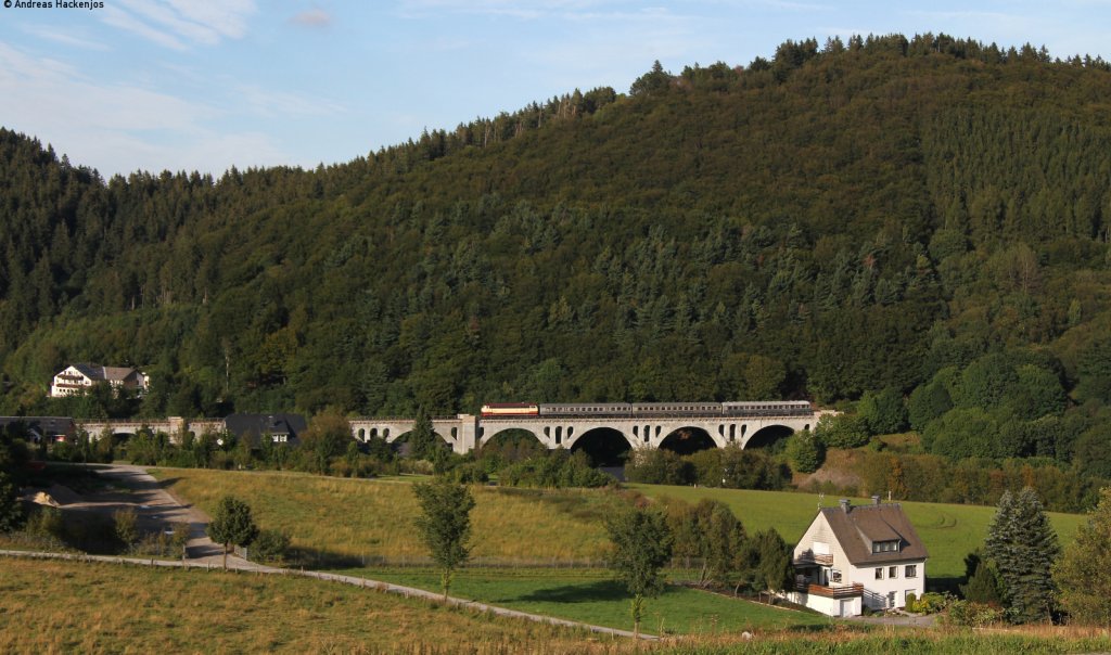 218 105-5 mit ihrem Sonderzug nach Willingen in Willingen 2.9.12