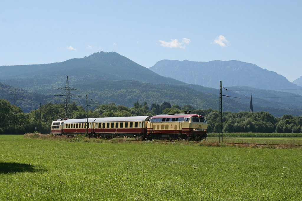 218 105 am 01.08.2010 bei Traundorf.