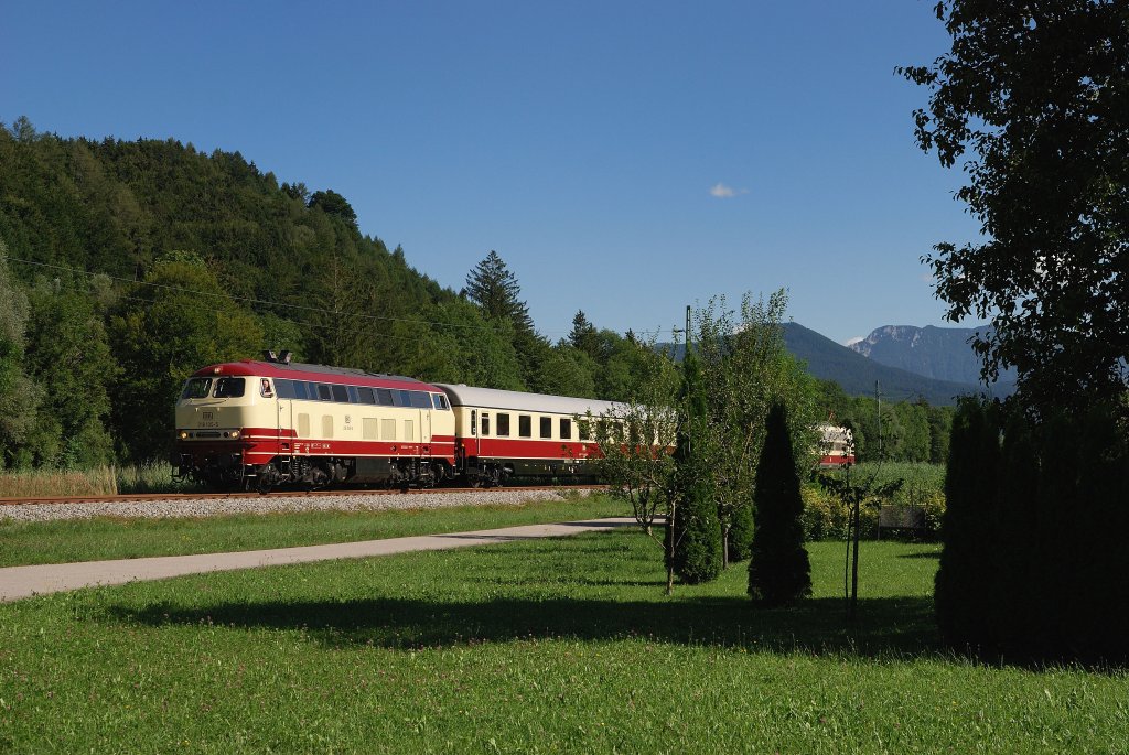 218 105 bei Traundorf (01.08.2010)