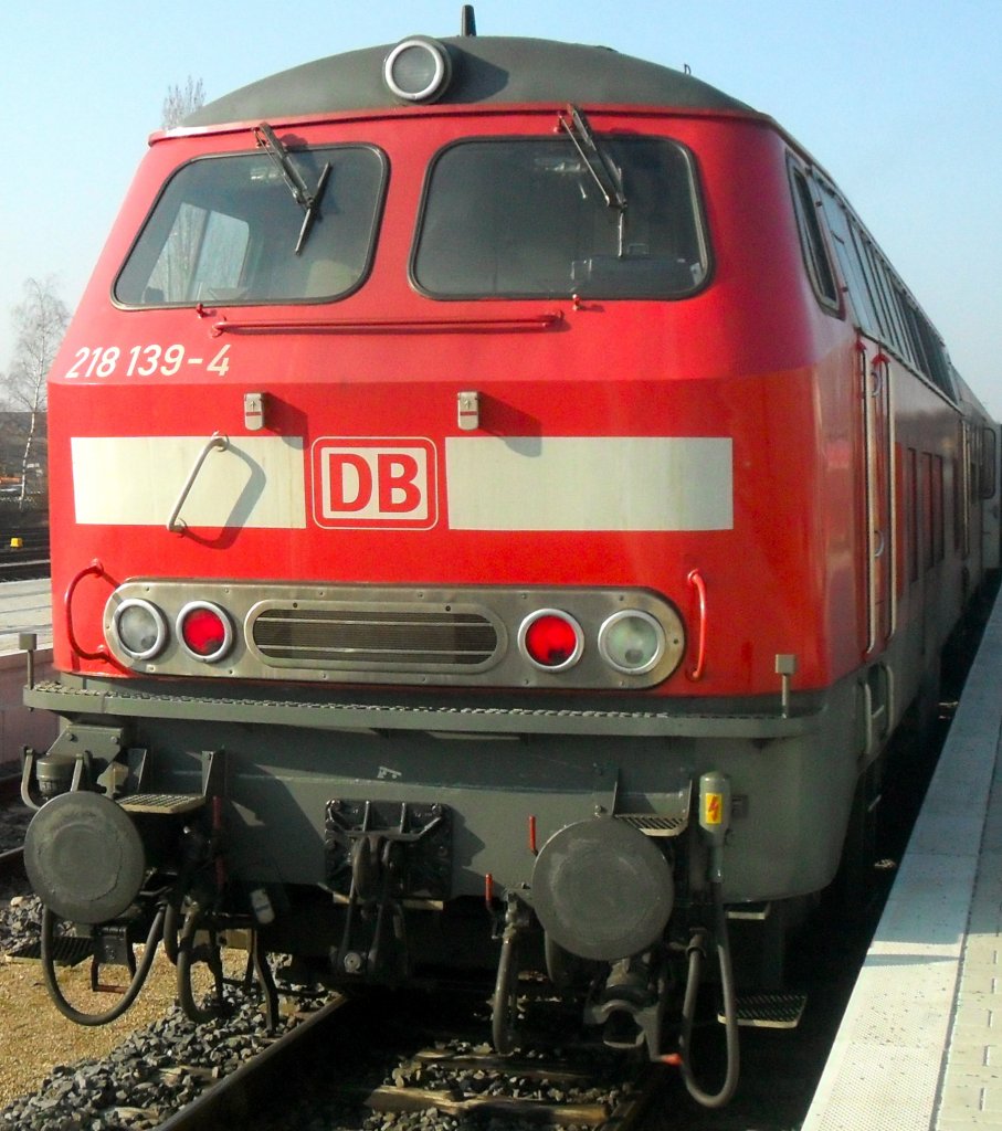 218 139-4 am 4.3.11 in Euskirchen. 