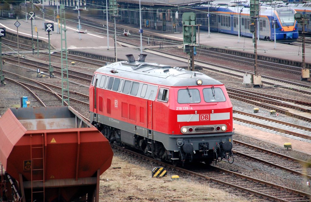 218 139 zog am 20.03.10 einen Gz in den Rbf Bebra und wurde kurz darauf im Bw, bzw das was von ihm brig ist, abgestellt.
