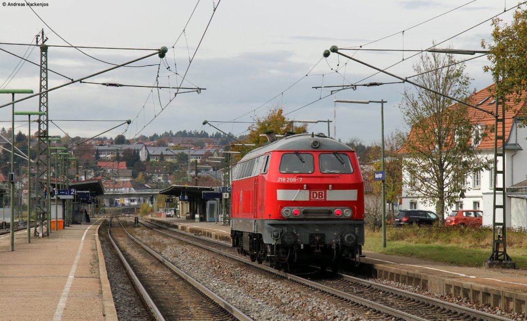 218 208-7 als Tfzf 94390 (Singen (Htw)-K�ln Deutzerfeld)  in Donaueschingen 25.10.11 Schluss wurde digital vervollst�ndigt 