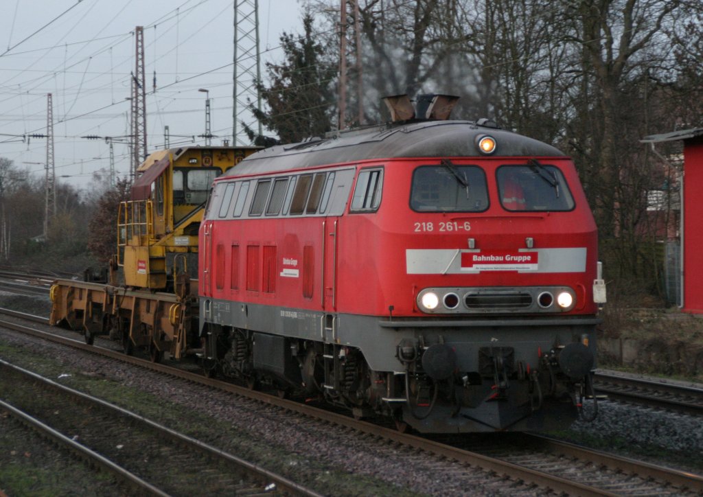 218 261 der Bahnbaugruppe am 7.2.11 in Ratingen-Lintorf