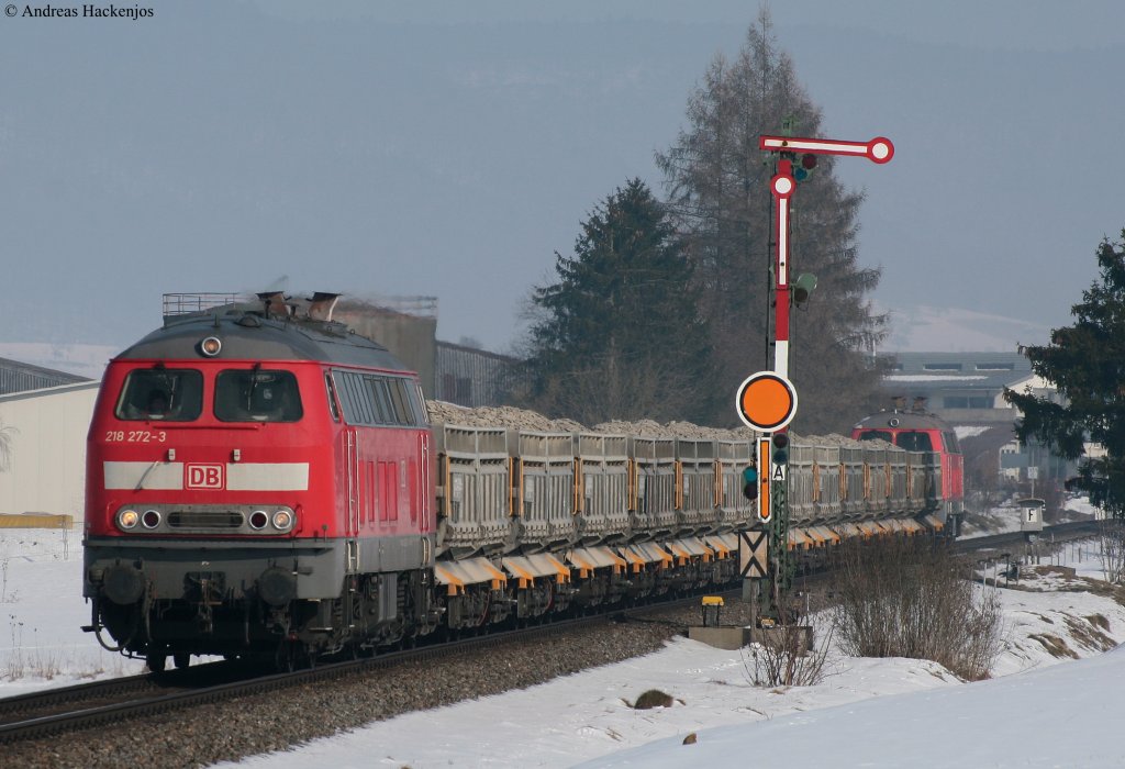 218 272-3 und 343-2 mit dem DGS 88296 (Schaffhausen-Wilchingen Hallau)  am Esig Neunkirch 16.2.10