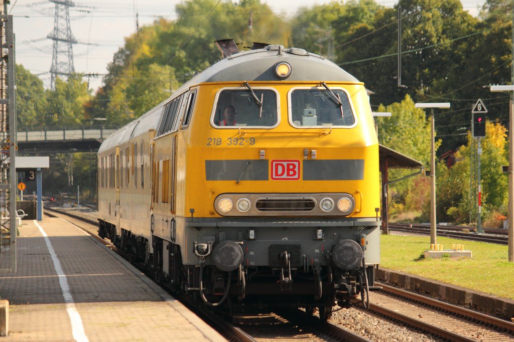 218 392-9 in Hochstadt/ Marktzeuln am 02.10.2012.