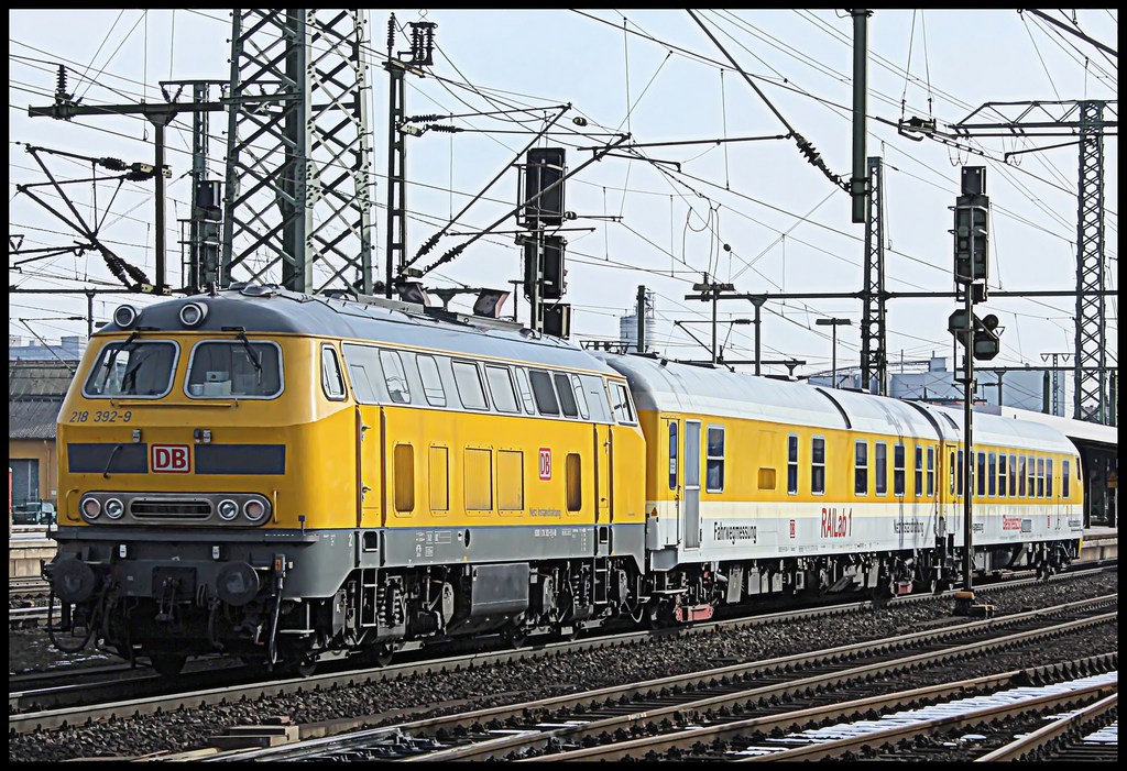 218 392 von DB Netz Instandhaltung mit RAILab 1 am 11.02.13 in Fulda