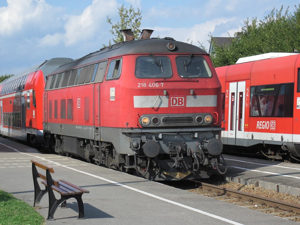 218 406-7 am 9.10.2009 in Nonnenhorn mit RE nach Lindau. 218 436-4 als Schlusslok.