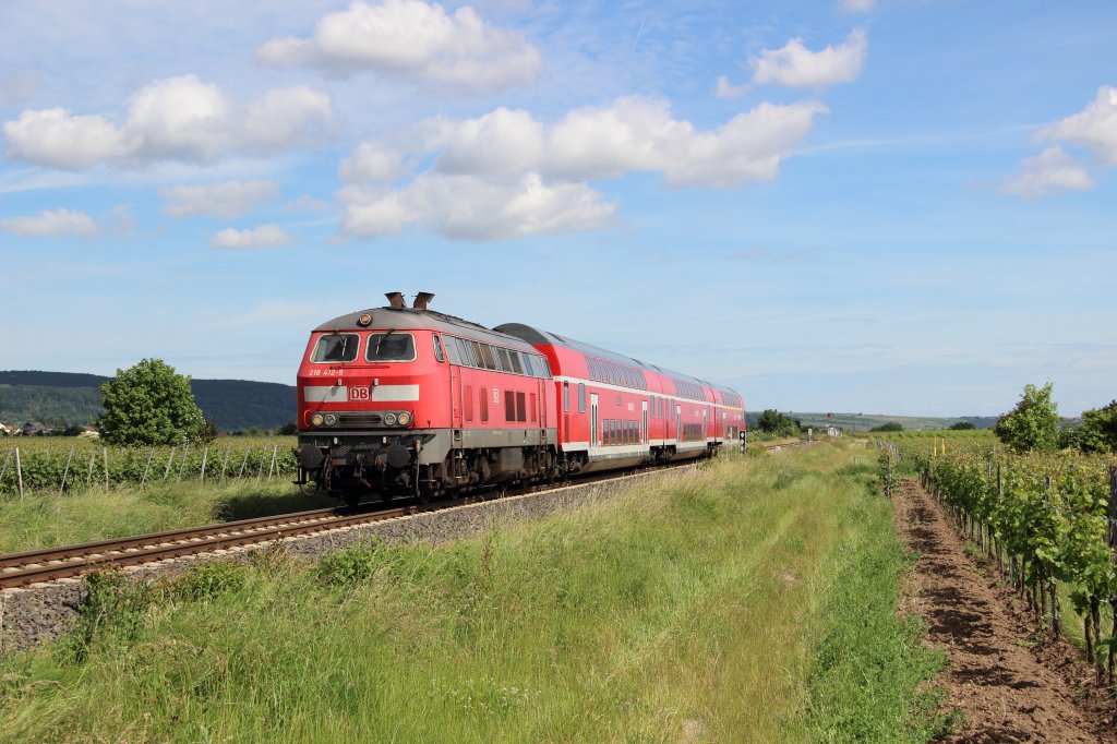 218 412-5 mit dem RE 18847 (Mainz Hbf - Wissembourg) bei Wachenheim (Pfalz) am 16.06.13