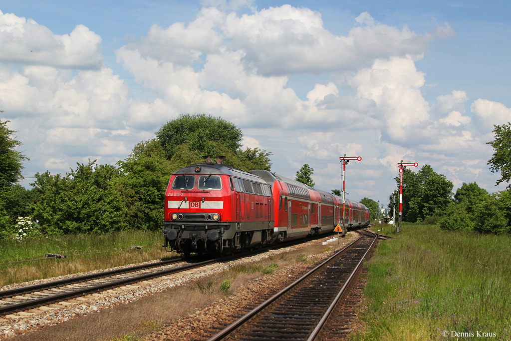 218 418 mit RB 27058 am 06.06.2013 in Schwindegg.