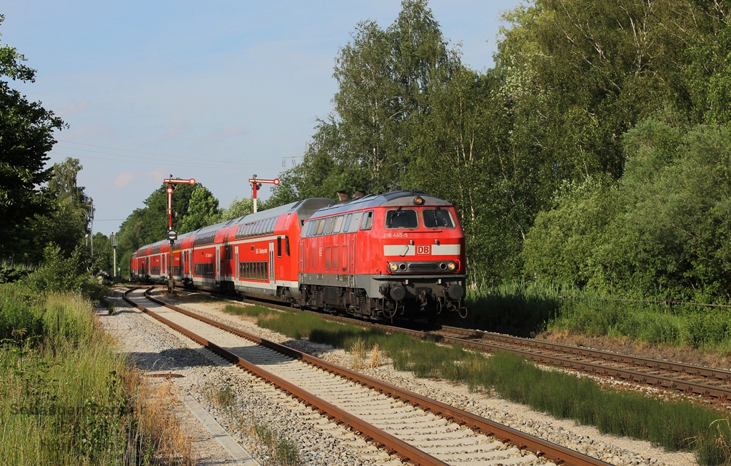 218 445 am 15.6.13 in Hrlkofen nach Mnchen