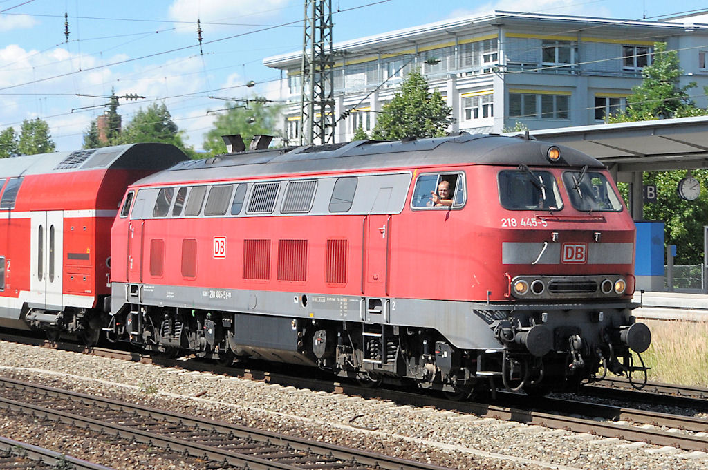 218 445 am 31.07.10 mit der RE nach M�hldorf am Heimeranplatz