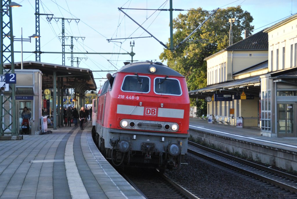 218 448-8, in Lehrte am 20.10.10 mit RE 14243 nach Braunschweig.