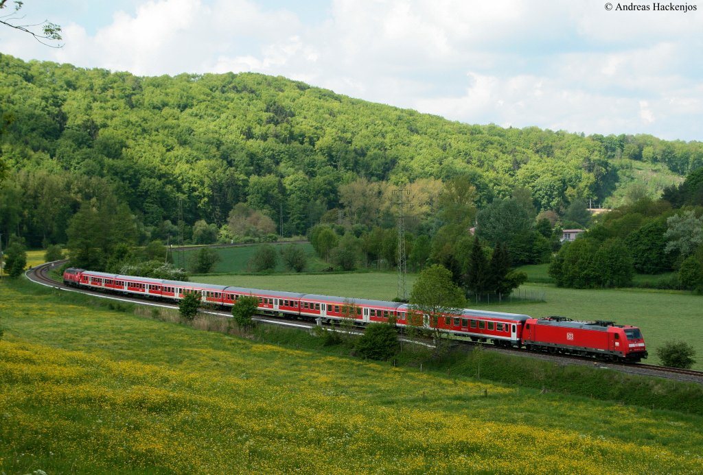 218 456-2 und 146 222-5 mit dem RE 19607 (Stuttgart Hbf-Singen(Hohentwiel)) bei M�hlen 23.5.10