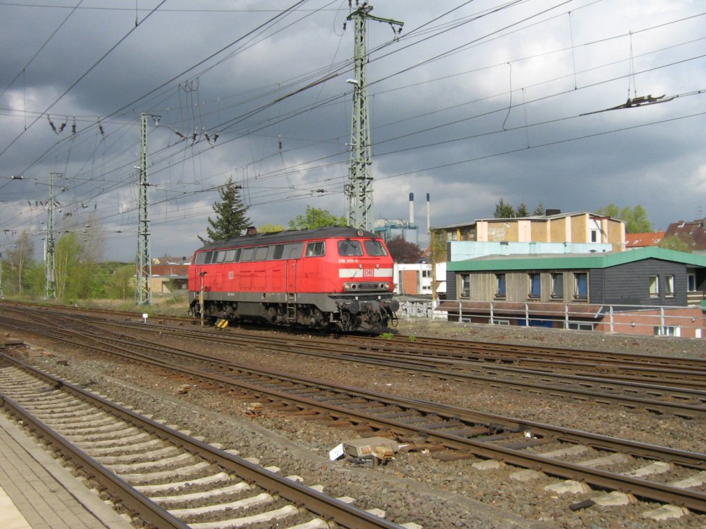 218 459-6 auf dem Bahnhofsgelnde in Neumnster am 19.04.2007