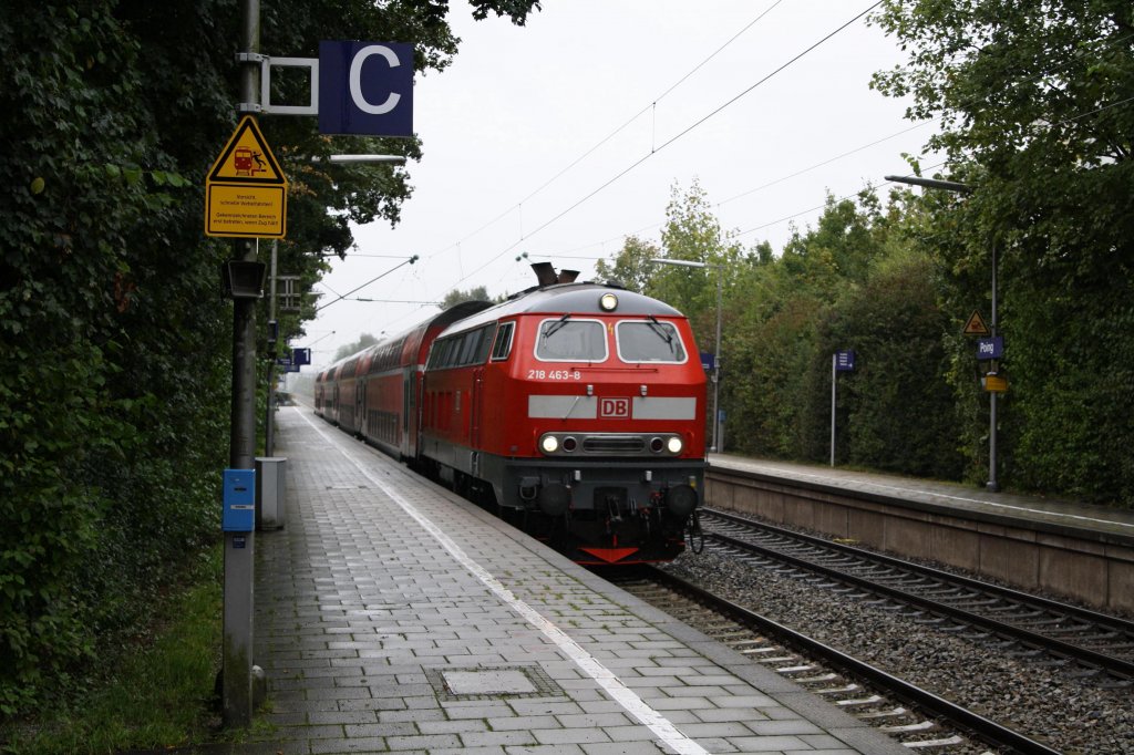 218 463-8 mit RE nach Mhldorf am 13.09.10 in Poing.