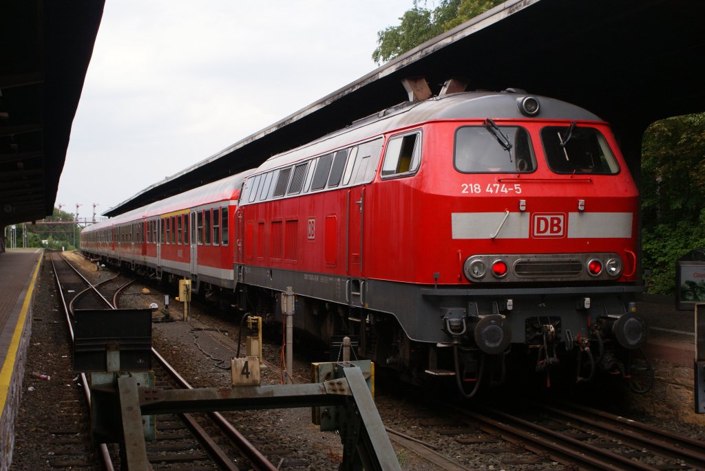 218 474-5 mit einem RE nach Hannover Hbf in Bad Harzburg am 08.08.2010