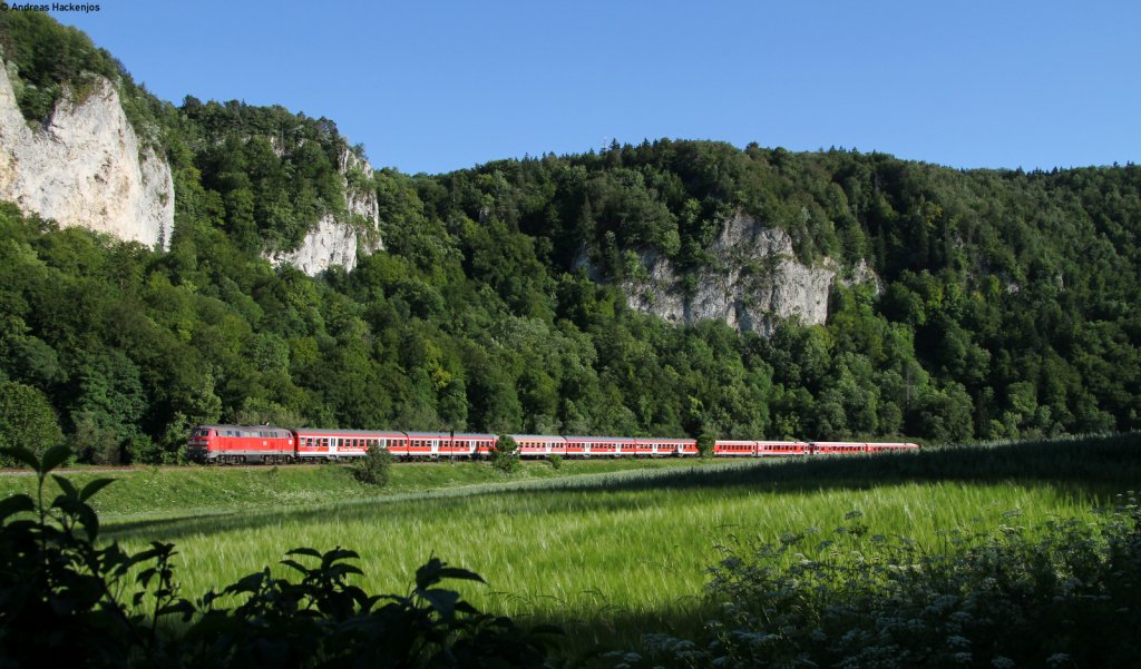 218 481-0; 629 347-5 und 628 334-5 mit dem Lr 28677 (Tuttlingen-Ulm Hbf) bei Fridingen 22.6.12