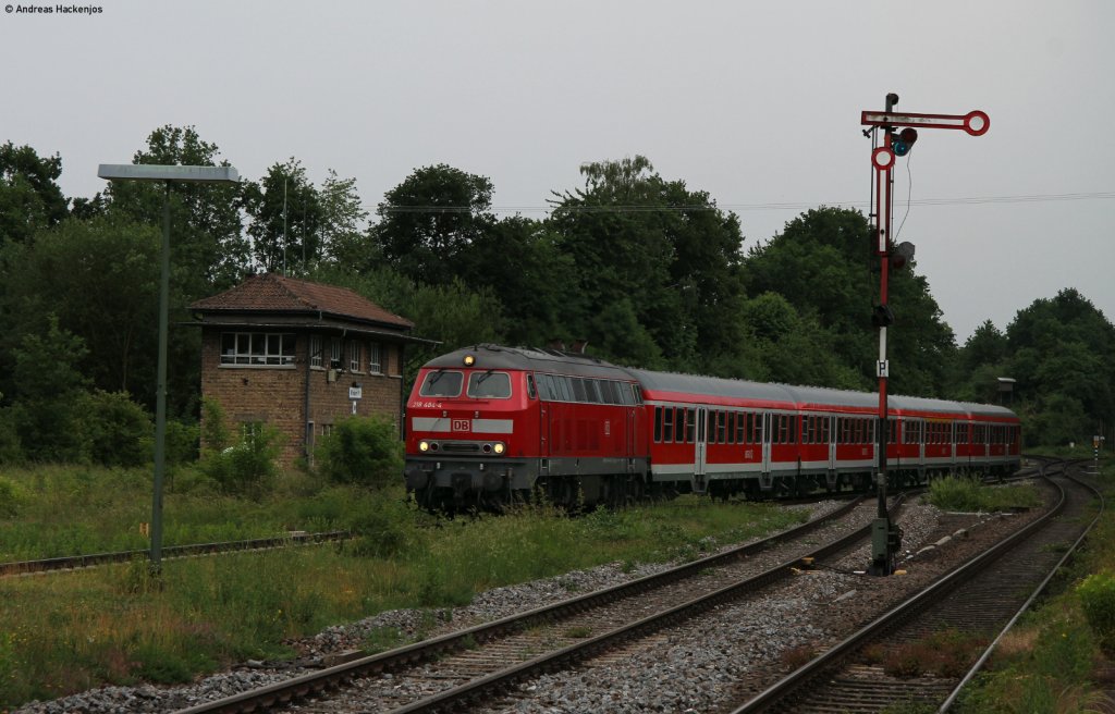 218 484-4 mit dem RE 28026 (Karlsruhe Hbf-Neustadt (Weinstr.) Hbf in Winden Pfalz 26.5.11