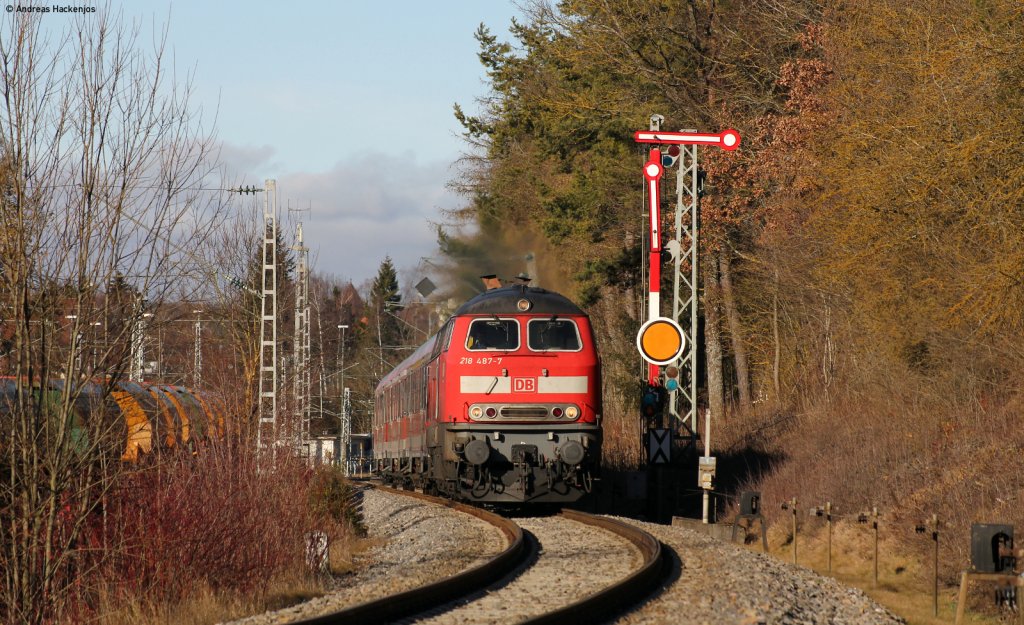 218 487-7 mit dem RE 22304 (Neustadt(Schwarzw)-Rottweil) am Esig Villingen 26.12.11