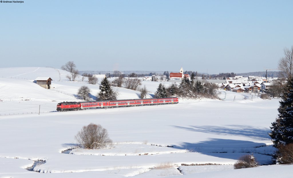 218 491-9 mit dem RE 57518 (Mnchen Hbf-Fssen) bei Lengenwang 10.2.13