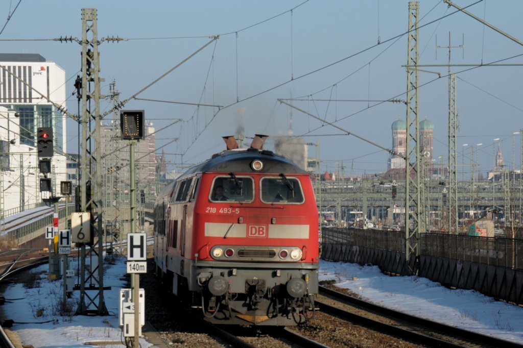 218 493 am 03.03.13 an der Donnersbergerbrcke in Mnchen